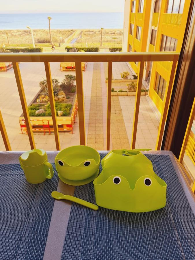 appartement vue mer pour 4 personnes accès direct plage wifi haut débit gratuit Le Barcarès Esterno foto
