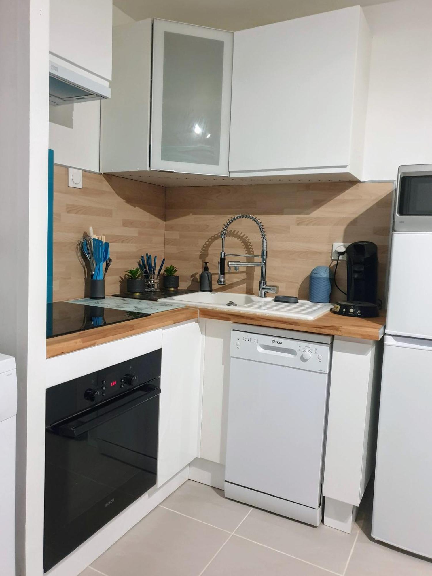 appartement vue mer pour 4 personnes accès direct plage wifi haut débit gratuit Le Barcarès Esterno foto