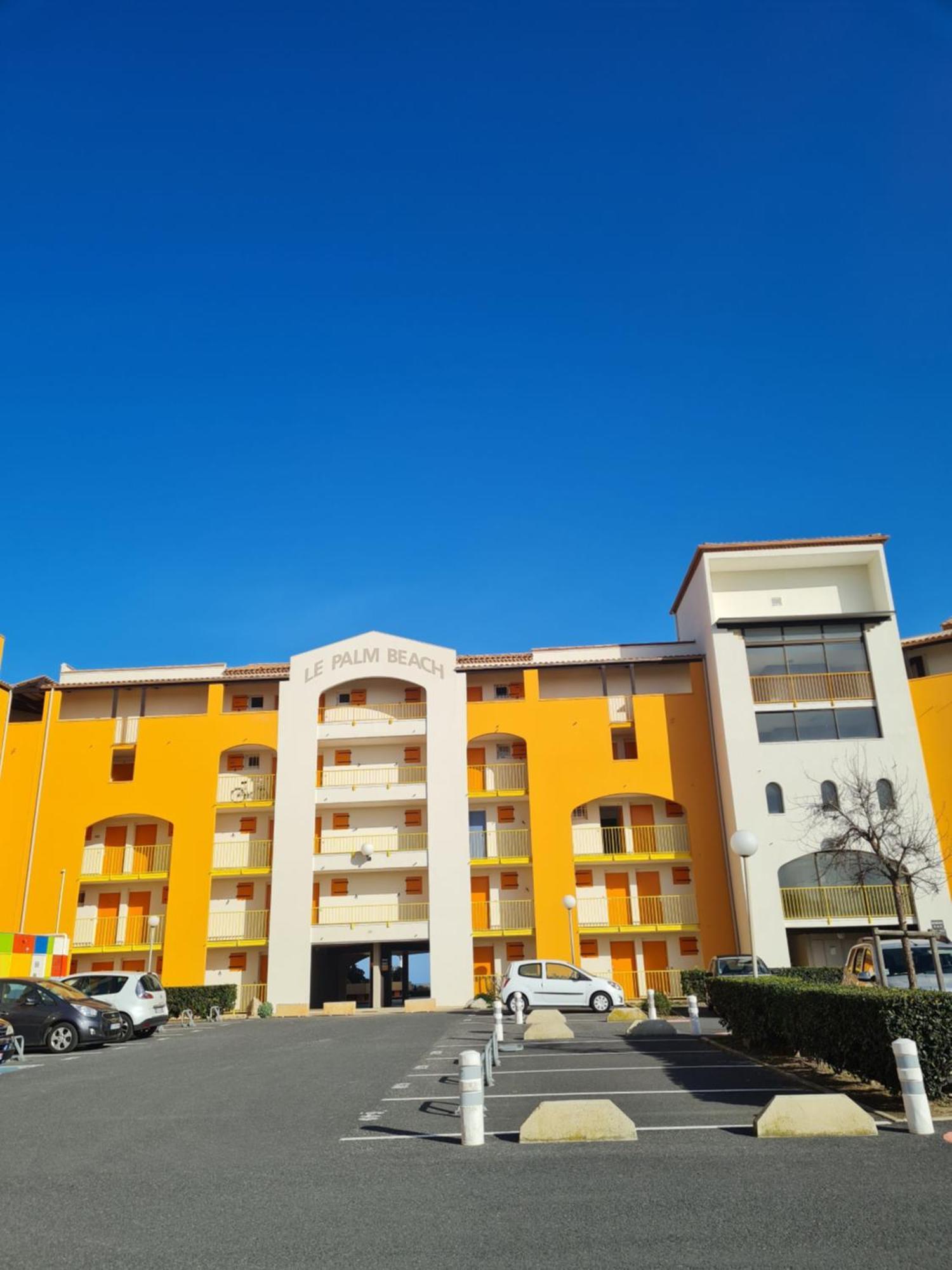 appartement vue mer pour 4 personnes accès direct plage wifi haut débit gratuit Le Barcarès Esterno foto